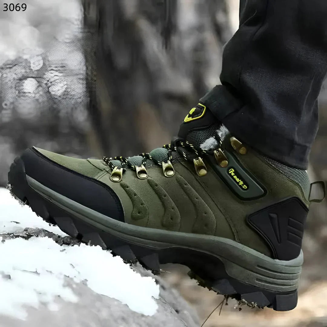 THOMAS - Waterproof mountain boots for men