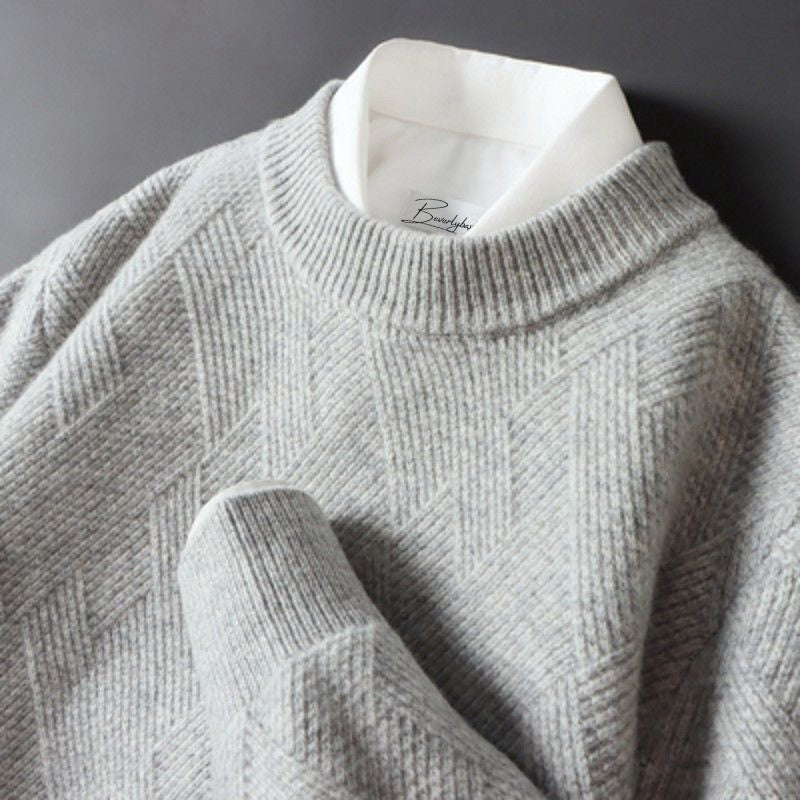 Elegant cashmere sweaters for men in multiple colors