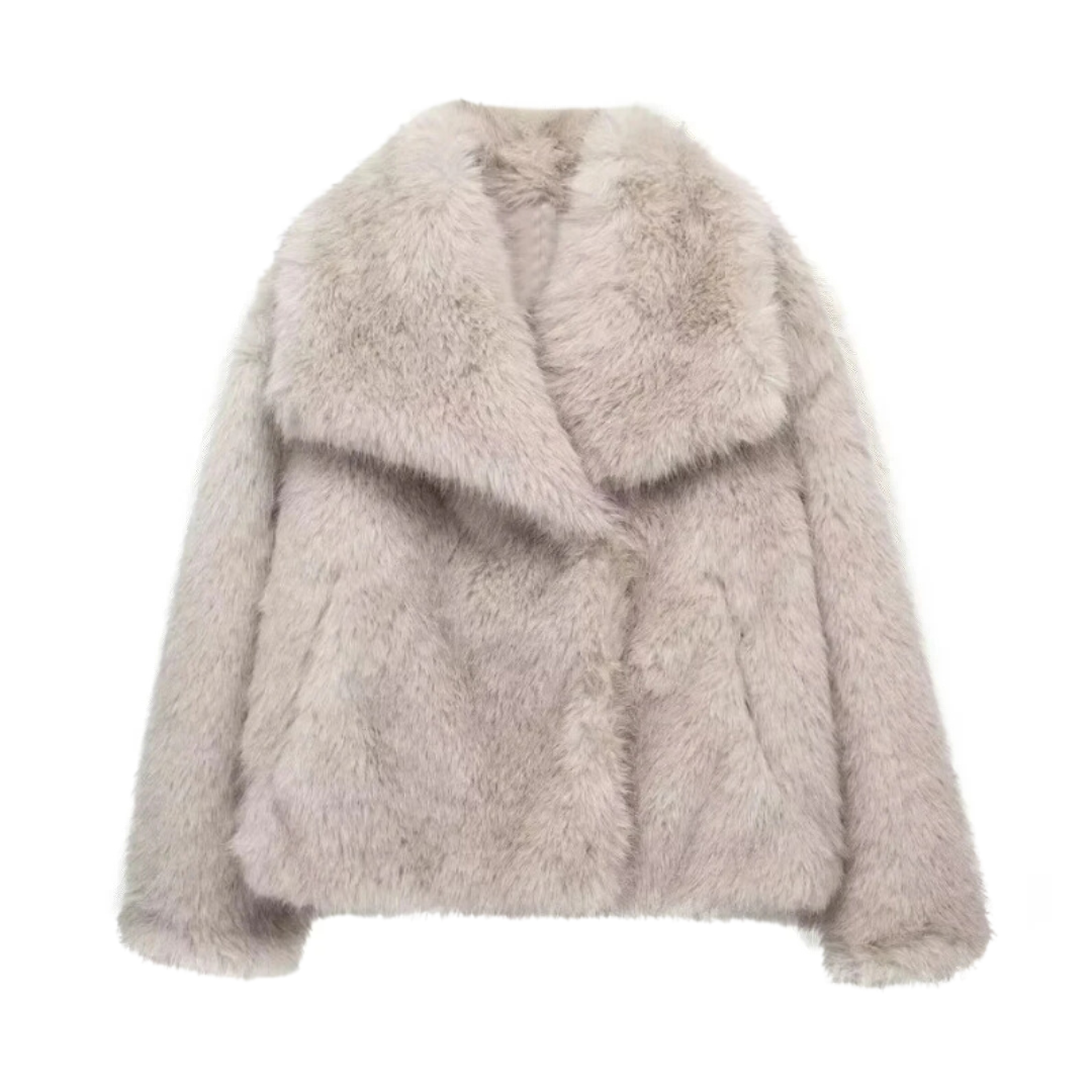 Mila cozy faux fur coat