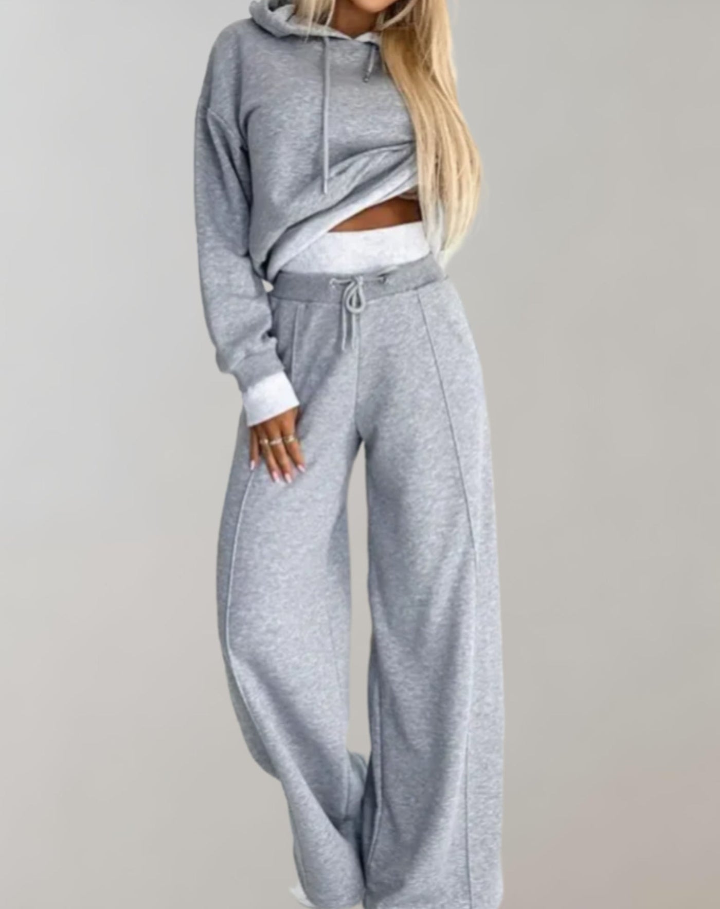 Ivah - Modern hoodie and pants set