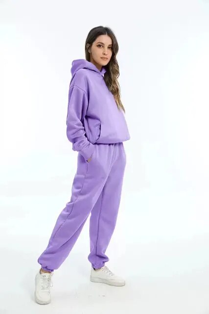 Women's hoodie and sweatpants set