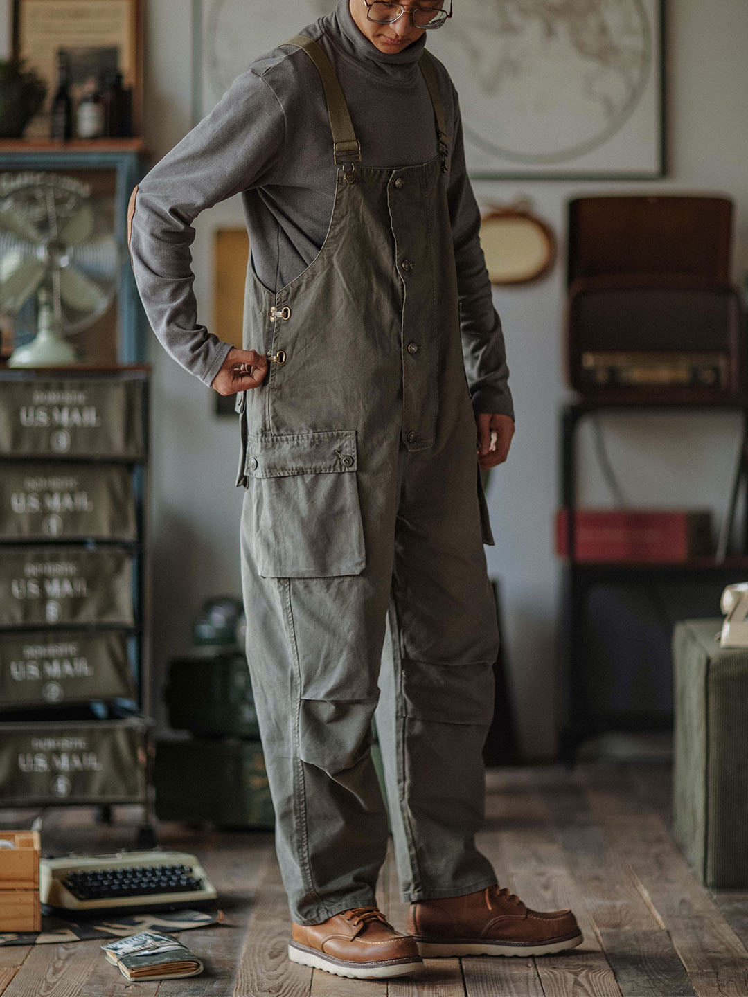 Men's canvas overalls Flap pockets Button front Workwear