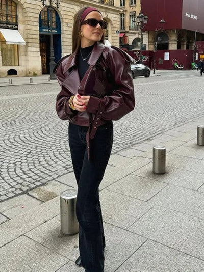 Women's short fall and winter leather jacket