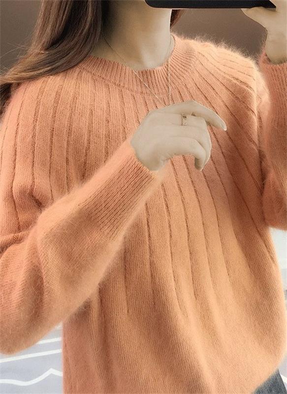 Women's sweater in soft knit