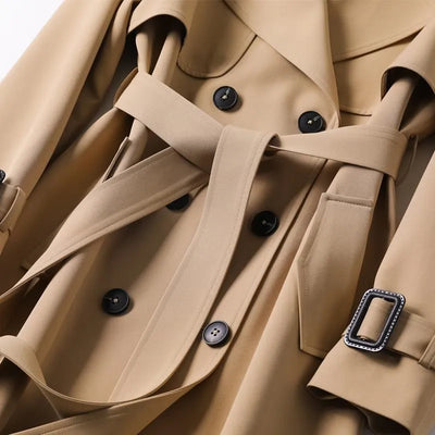 Emalie | Classic trench in timeless style