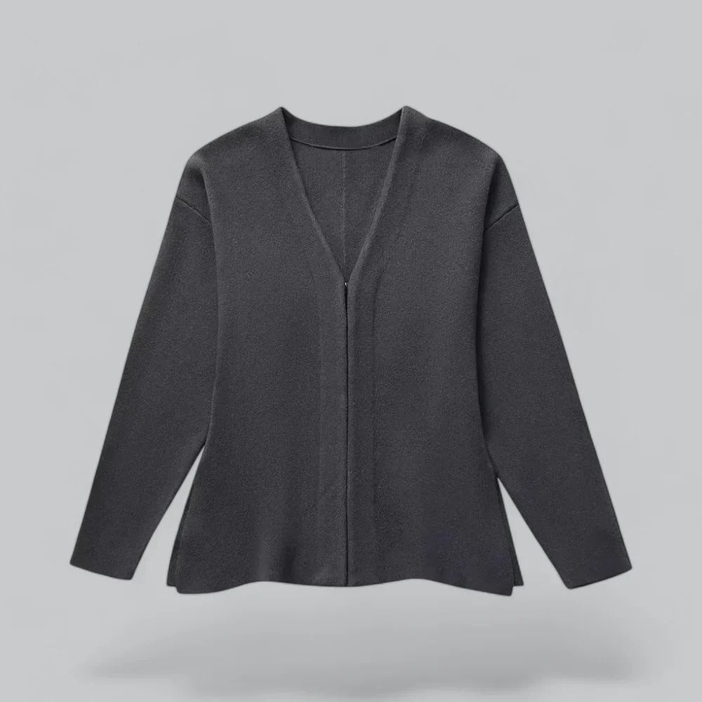 Elegant soft knitted cardigan with V-neck for women | Ideal for all seasons