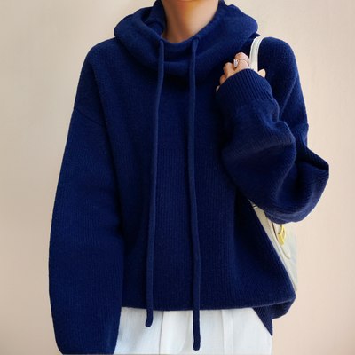 Elegant knitted hoodie for women